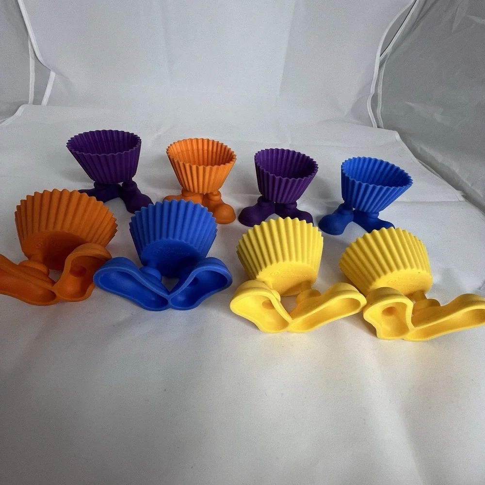 Reusable Silicone Cupcake Liners Set of 8 Freestanding Muffin Cups No Pan Needed